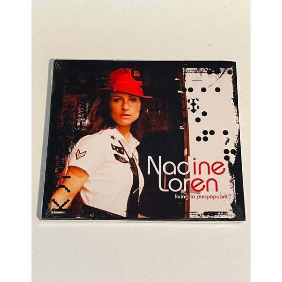 CD Nadine Loren ‎– Living In Wonderland